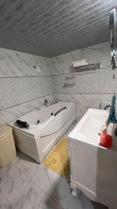 Luxurious Apartments At The Centre Of The City Samarkand Eksteriør bilde